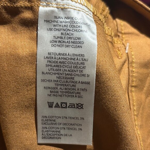 Pilcro Anthropologie The Wanderer Mid-Rise Relaxed-Leg Pants 24 Appliqué Edition - Picture 8 of 8